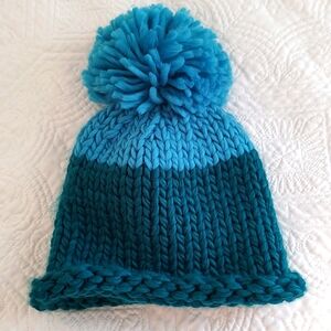 Crown & Ivy Winter Bennie w/Large Pom Pom/ One size